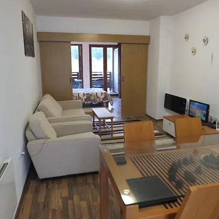 Pirin Heights A-21 близо до пистата Μπάνσκο